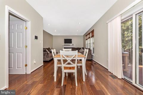 5002 Saint Simon Ct, Frederick, MD 21703 photo 14