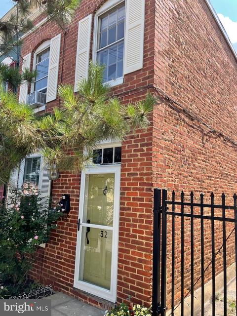 32 S Bentz St, Frederick, MD 21701 photo 1