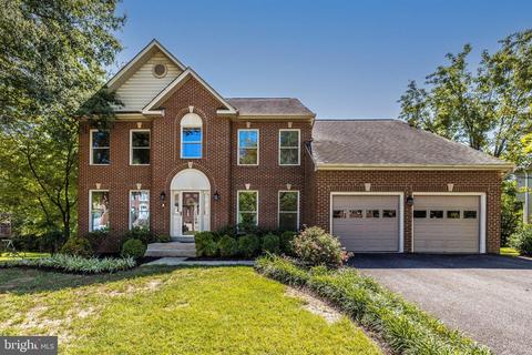 9005 Shadybrook Dr, Frederick, MD 21701 photo 1