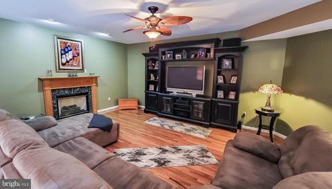 2488 Wayside Ct, Frederick, MD 21702 photo 4