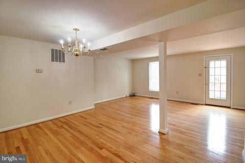 8019 Cattail Ct, Frederick, MD 21701 photo 3