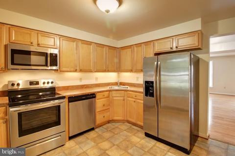 8019 Cattail Ct, Frederick, MD 21701 photo 7