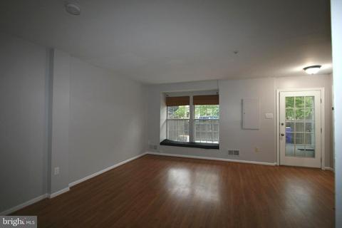 5807 Duke Ct, Frederick, MD 21703 photo 4