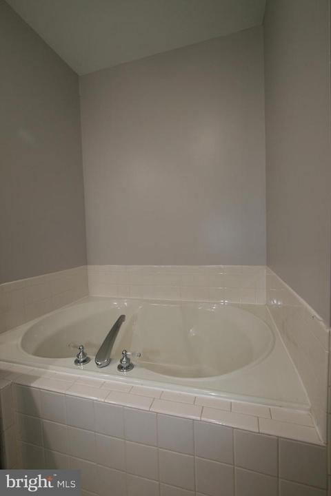 5807 Duke Ct, Frederick, MD 21703 photo 20