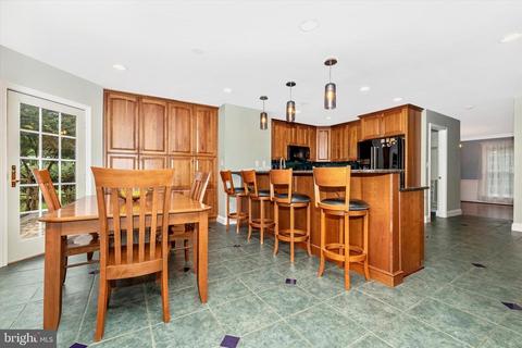 9034 Spring Valley Dr, Frederick, MD 21701 photo 10