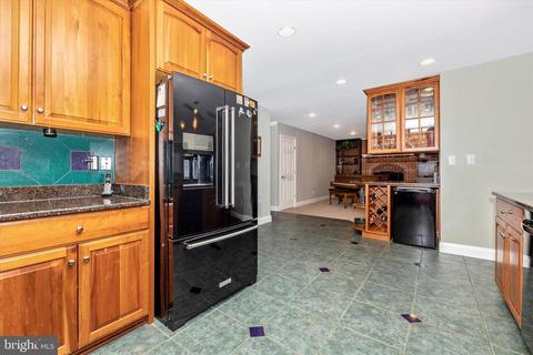 9034 Spring Valley Dr, Frederick, MD 21701 photo 8