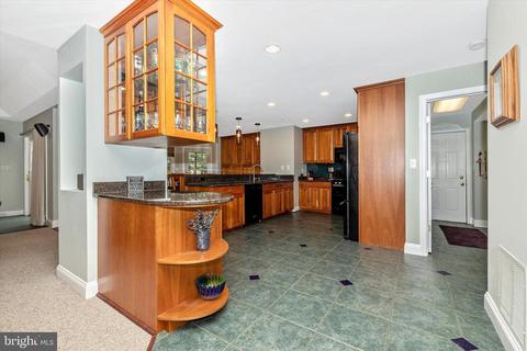 9034 Spring Valley Dr, Frederick, MD 21701 photo 6