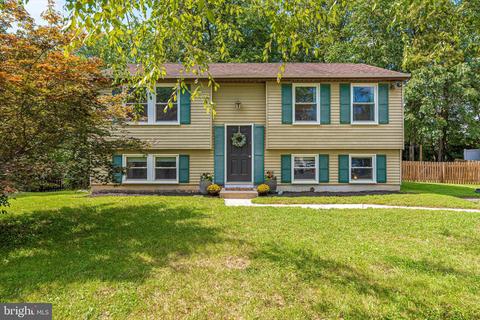 751 Dogwood Ct, Frederick, MD 21701 photo 2