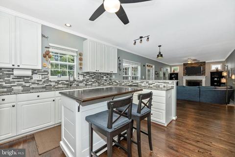 6416 Spring Forest Rd, Frederick, MD 21701 photo 9