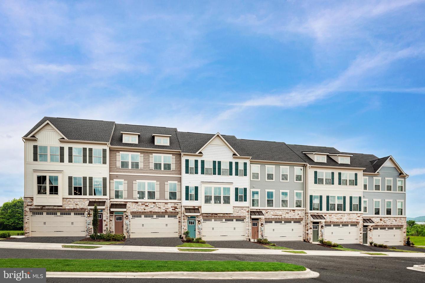 6129 Aster View Ln, Frederick, MD 21703 photo 1