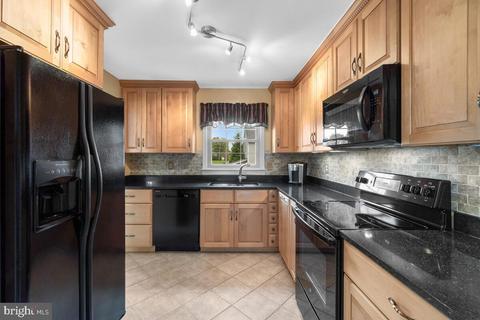 312 Cheyenne Dr, Frederick, MD 21701 photo 10