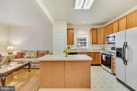 1825 Free Ter, Frederick, MD 21702 photo 6