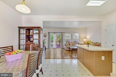 1825 Free Ter, Frederick, MD 21702 photo 4