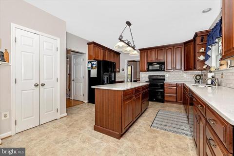 6402 Spring Forest Rd, Frederick, MD 21701 photo 8
