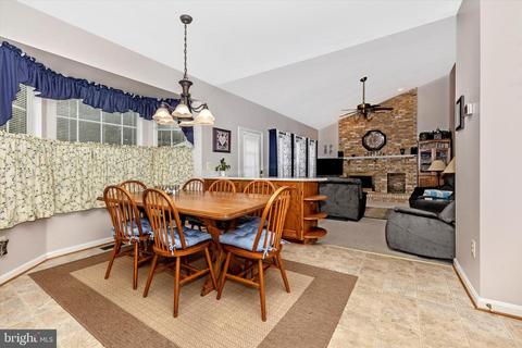 6402 Spring Forest Rd, Frederick, MD 21701 photo 10