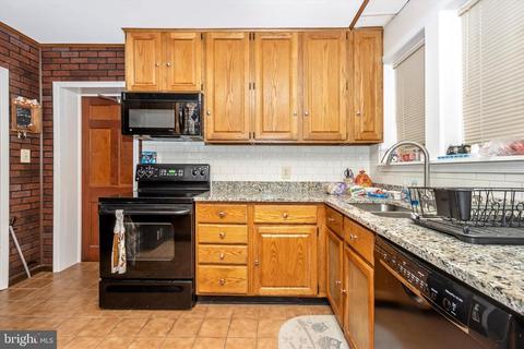 631 Wilson Pl, Frederick, MD 21702 photo 9