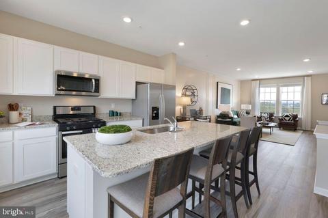 1990 Fauna Dr, Frederick, MD 21702 photo 9