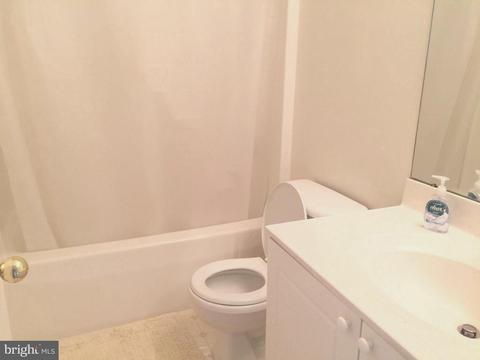 2491 Lakeside Dr, Frederick, MD 21702 photo 7