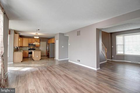 5011 Saint Simon Ct, Frederick, MD 21703 photo 8