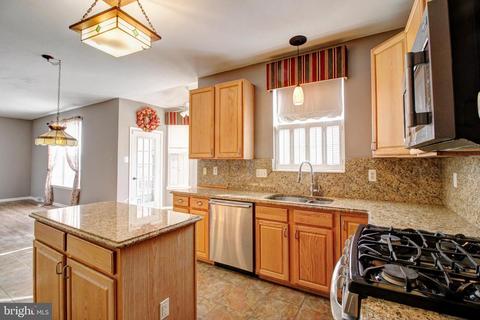 5011 Saint Simon Ct, Frederick, MD 21703 photo 13