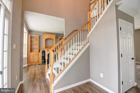 5011 Saint Simon Ct, Frederick, MD 21703 photo 4