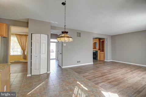 5011 Saint Simon Ct, Frederick, MD 21703 photo 11