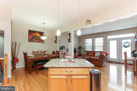 1739 Emory St, Frederick, MD 21701 photo 5