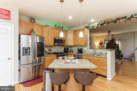 1739 Emory St, Frederick, MD 21701 photo 4