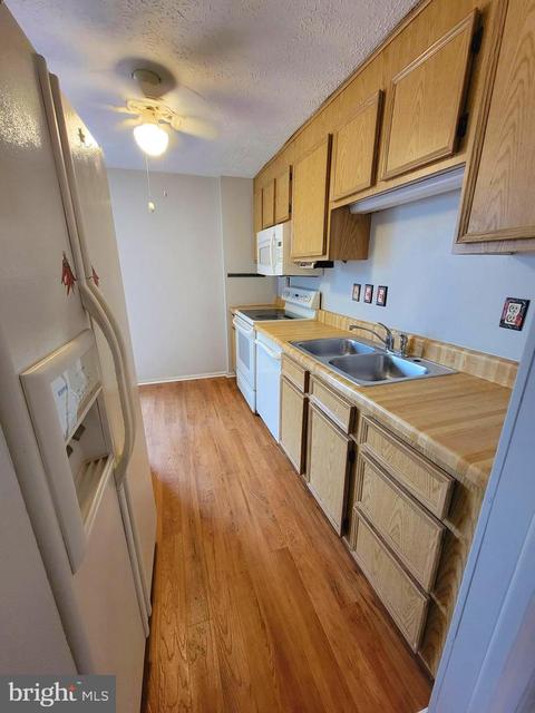 1826 Millstream Dr, Frederick, MD 21702 photo 9