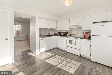 1475 Mobley Ct, Frederick, MD 21701 photo 2