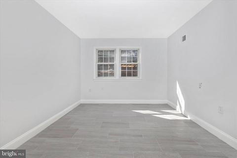 5600 Lakeview Dr, Frederick, MD 21702 photo 14