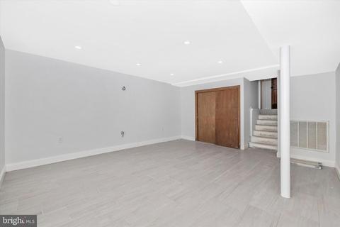 5600 Lakeview Dr, Frederick, MD 21702 photo 34