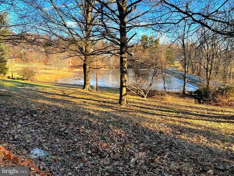 5600 Lakeview Dr, Frederick, MD 21702 photo 21