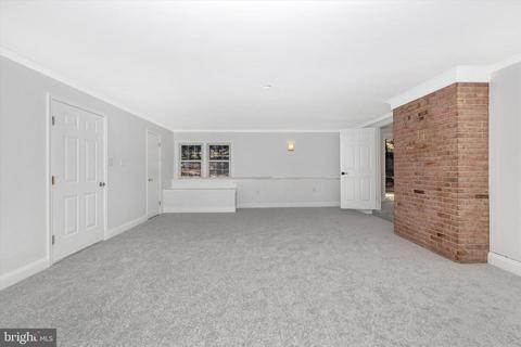 5600 Lakeview Dr, Frederick, MD 21702 photo 10