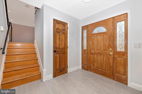 5600 Lakeview Dr, Frederick, MD 21702 photo 7