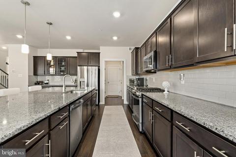 5207 Continental Dr, Frederick, MD 21703 photo 8