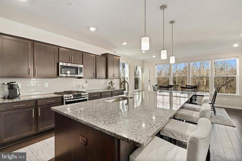 5207 Continental Dr, Frederick, MD 21703 photo 10