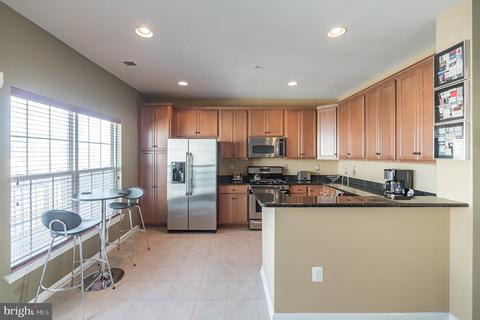 1788 B Poolside Way #21-B, Frederick, MD 21701 photo 7