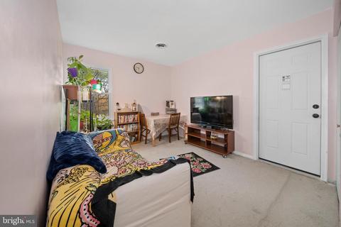 412 Center St # a, Frederick, MD 21701 photo 18