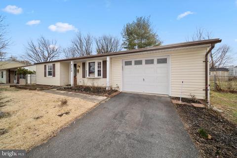 412 Center St # a, Frederick, MD 21701 photo 3