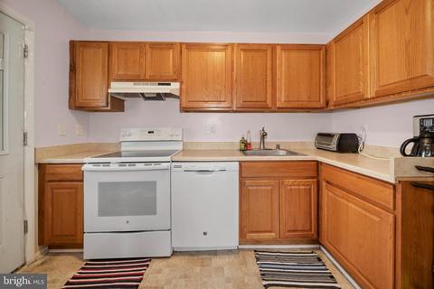 412 Center St # a, Frederick, MD 21701 photo 15