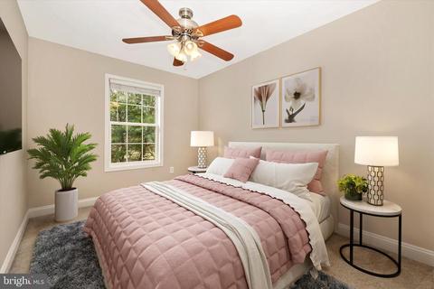 576 Cotswold Ct, Frederick, MD 21703 photo 8