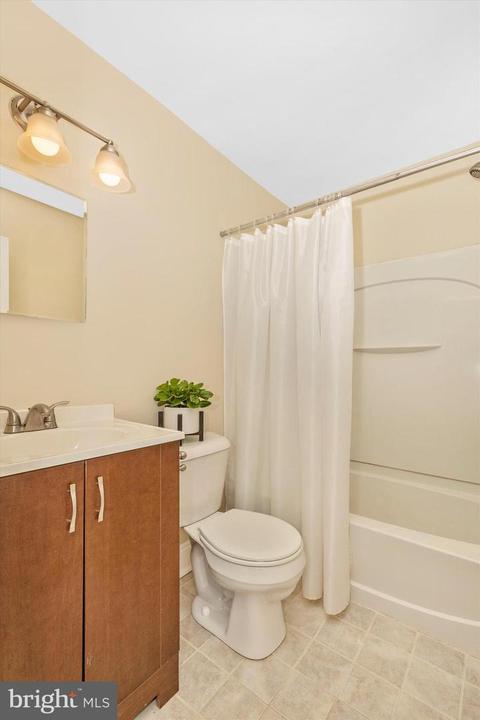 576 Cotswold Ct, Frederick, MD 21703 photo 29