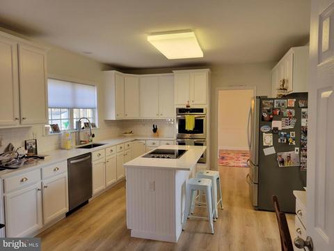 6424 Spring Forest Rd, Frederick, MD 21701 photo 4