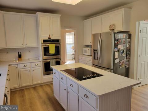 6424 Spring Forest Rd, Frederick, MD 21701 photo 5