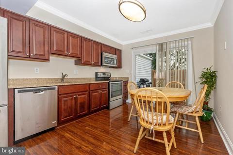 578 Cotswold Ct, Frederick, MD 21703 photo 5