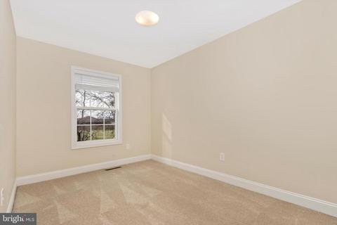 578 Cotswold Ct, Frederick, MD 21703 photo 11