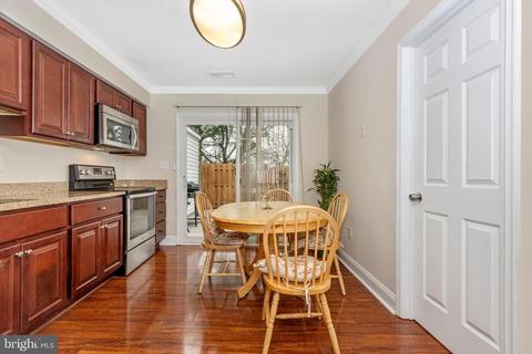 578 Cotswold Ct, Frederick, MD 21703 photo 6