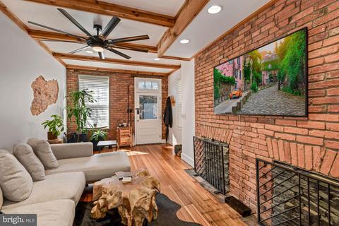 21 E South St, Frederick, MD 21701 photo 8