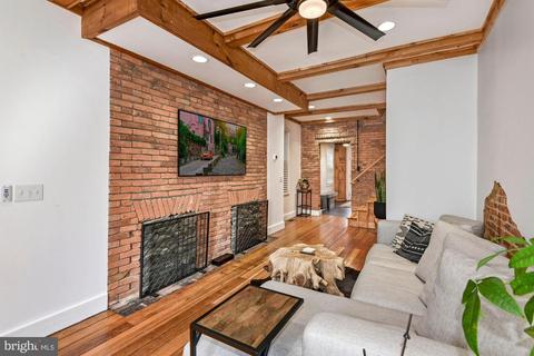 21 E South St, Frederick, MD 21701 photo 7